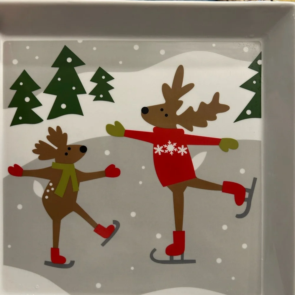 Crate&Barrel Holiday Reindeer Plate